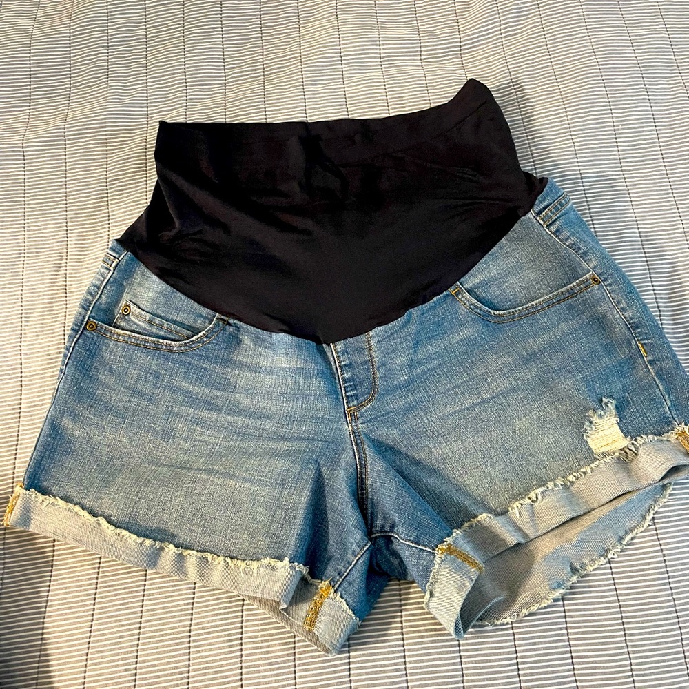 2 for $20! Aglow Maternity Shorts!